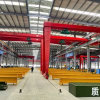 湖北省宜昌市西陵區(qū)半門式龍門吊起重機(jī)，龍門吊，行吊