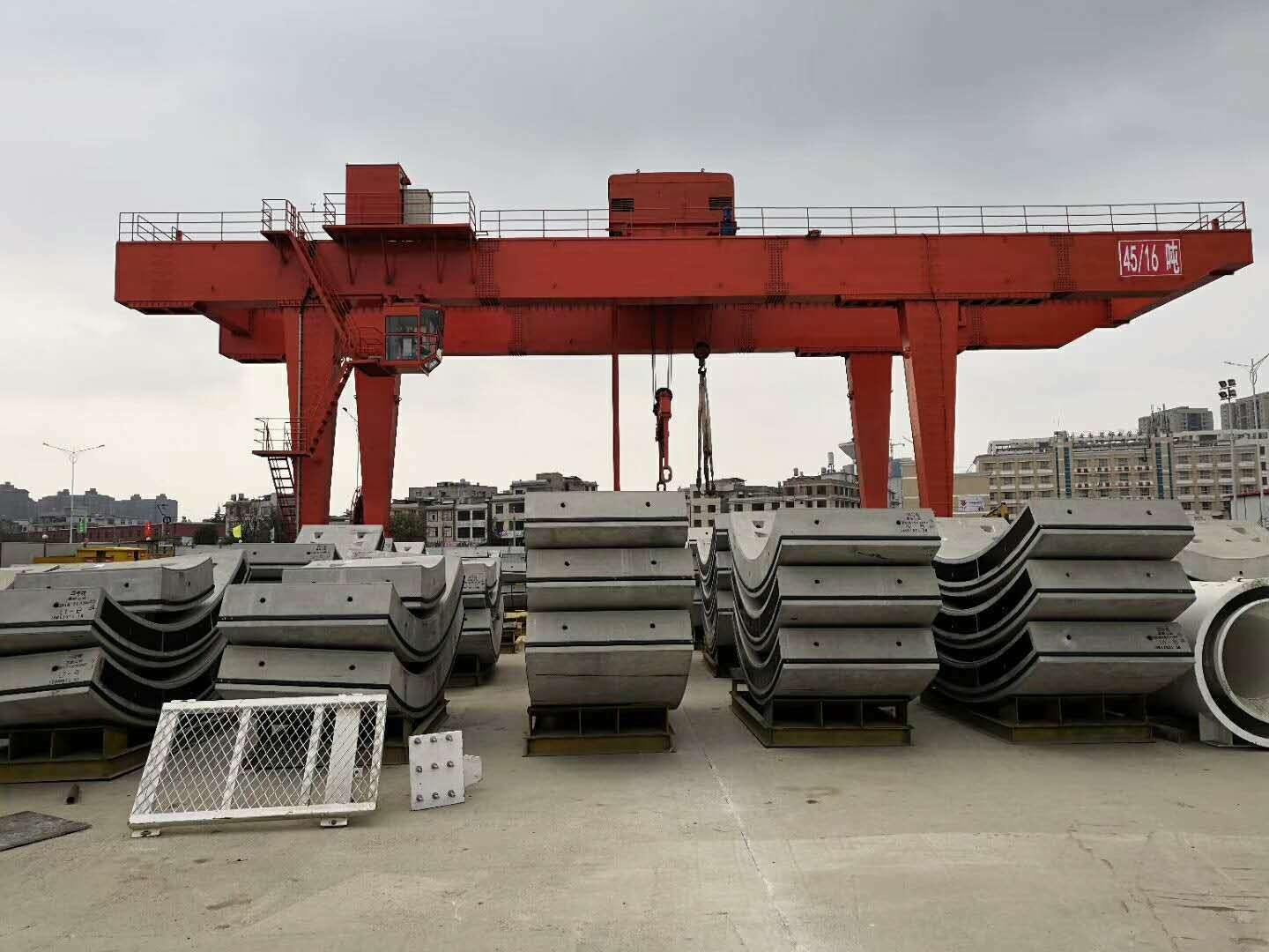 云南易門縣起重機